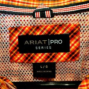 Ariat Button Down Cowboy Shirt (Large)